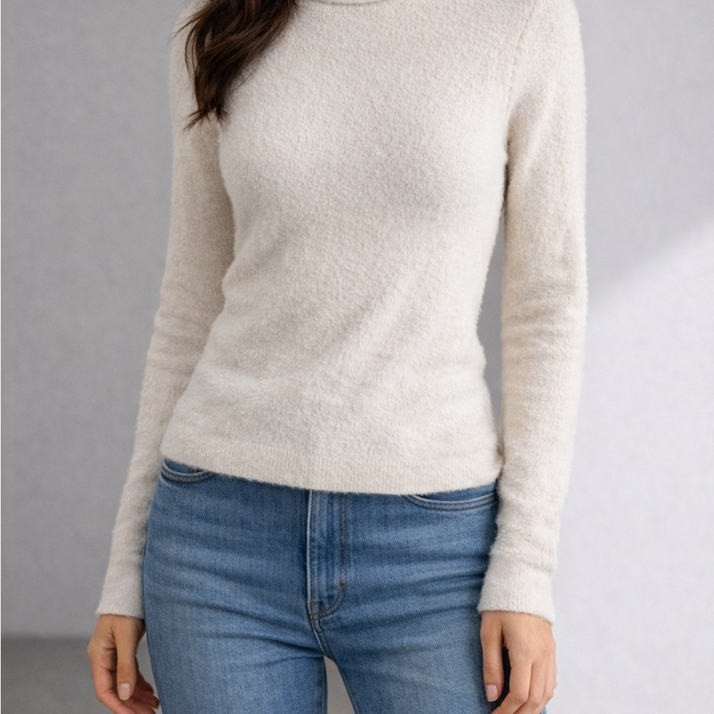 WILFRED Maxwell Hush Turtleneck Knit Sweater